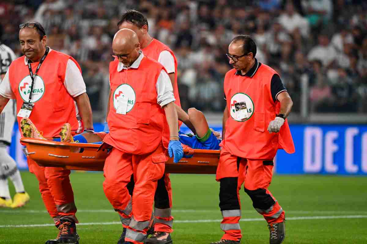 infortunio e uscita in barella