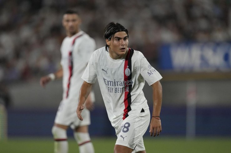 Romero in azione con il Milan