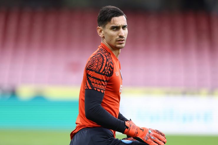 Meret criticato in Real-Napoli