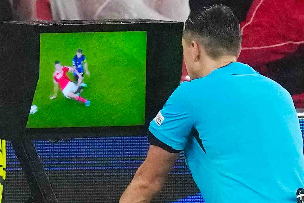 Omissione del VAR nella penultima giornata della Liga della passata stagione, penalizzato l'Espanyol