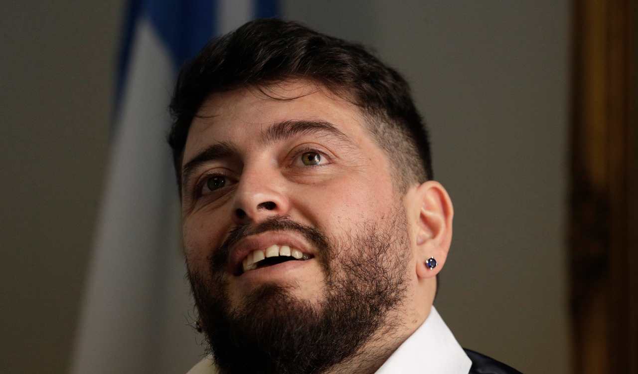 Esonerato Diego Maradona jr