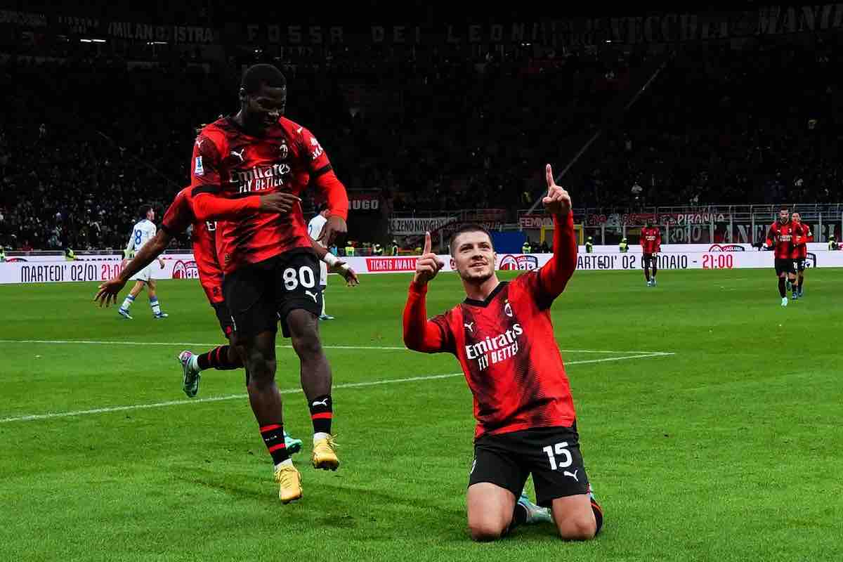 Milan-Frosinone, Jovic scuote San Siro