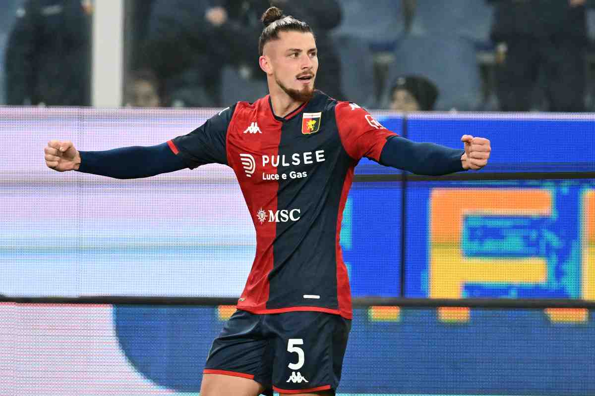 Inter e Napoli sfidano il Milan per Dragusin