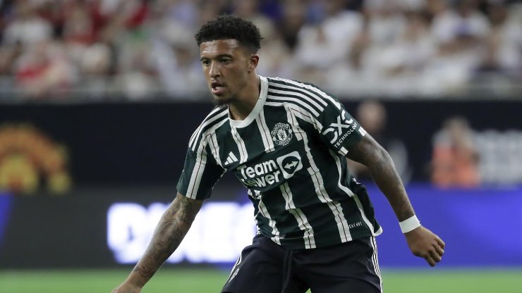 Juve, salta lo scambio Malen-Sancho