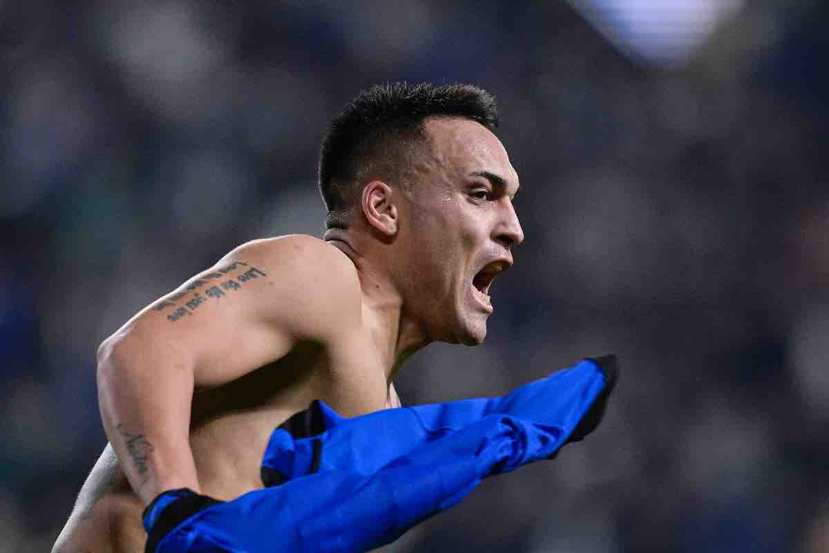 Lautaro Martinez consegna la Supercoppa all'Inter: battuto il Napoli in extremis