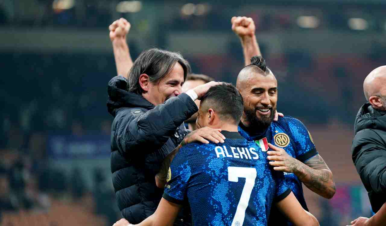 Vidal invita Sanchez a lasciare l'Inter