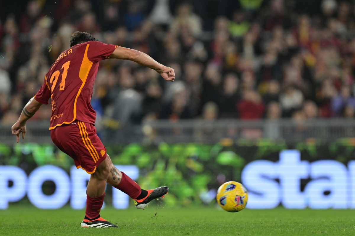 Roma-Cremonese rigore arbitro pagelle polemiche social Mourinho