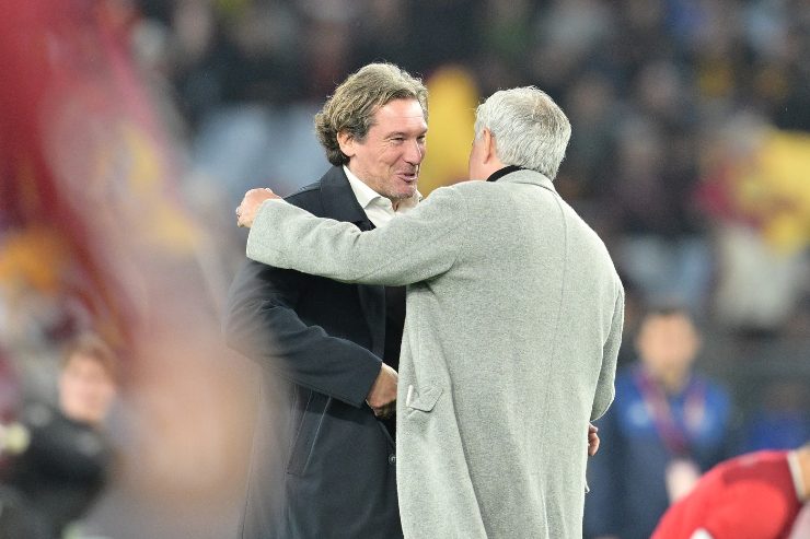 stroppa e mourinho si abbracciano in roma-cremonese
