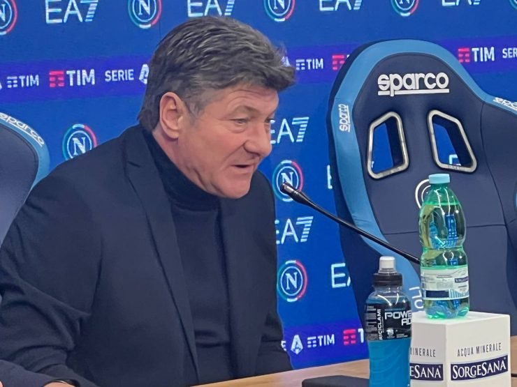 Napoli, Mazzarri parla in conferenza