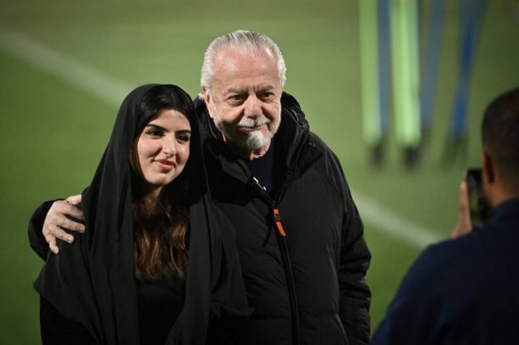 Napoli, De Laurentiis riflette sul futuro di Mazzarri