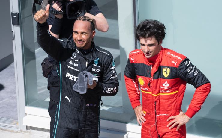 Ufficiale Hamilton alla Ferrari