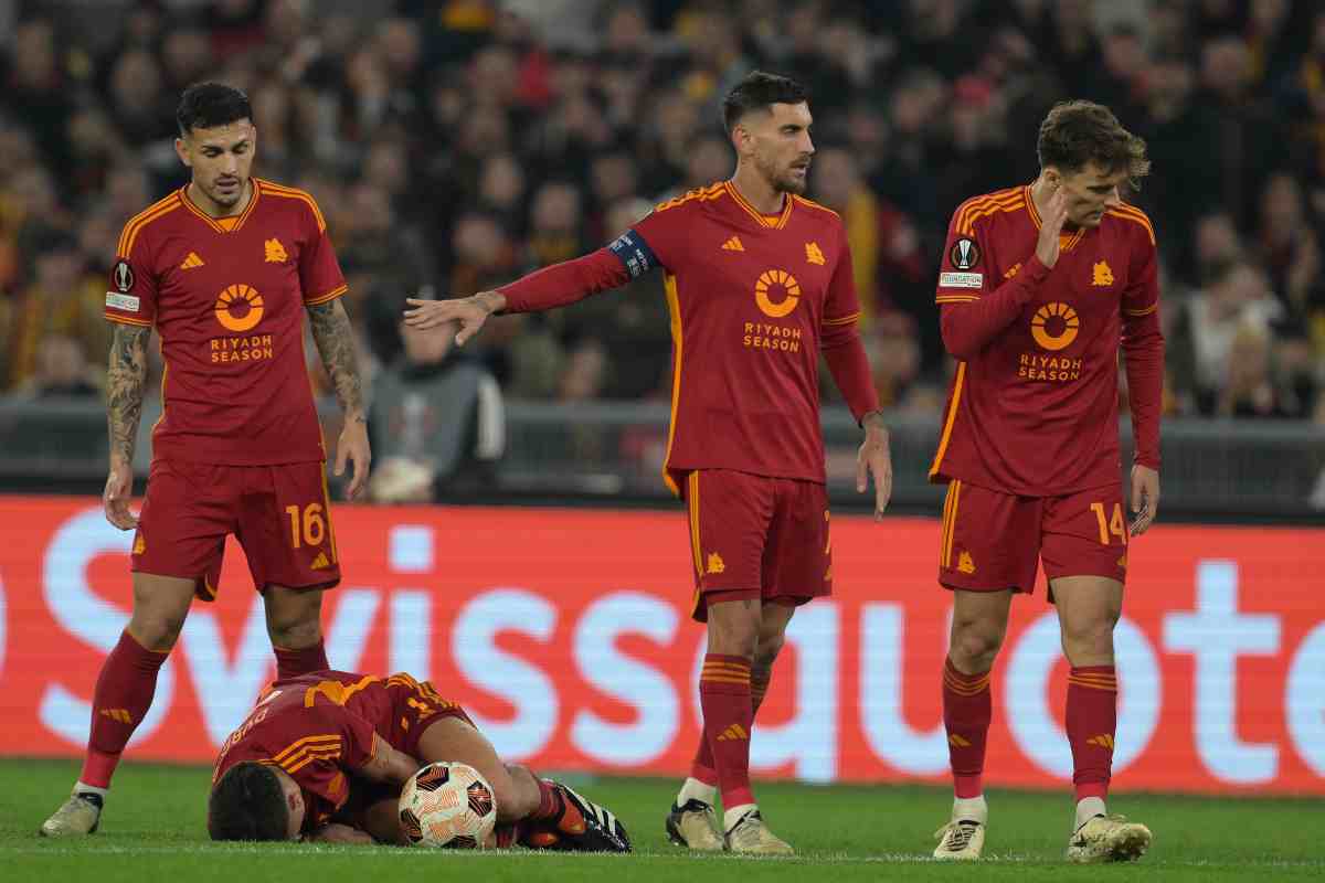 Llorente infortunato durante Roma-Feyenoord
