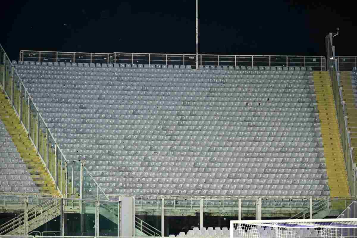 Tifosi lasciano lo stadio dopo la goleada