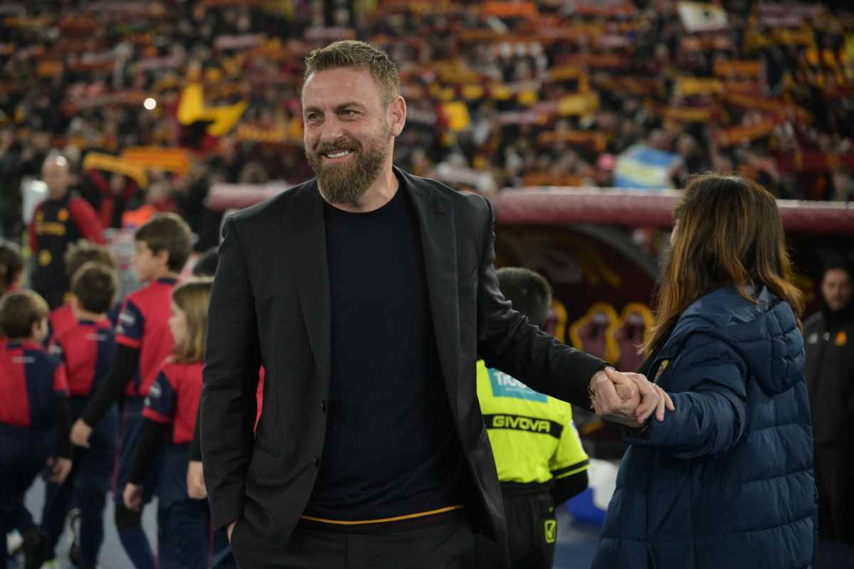 daniele de rossi sorride
