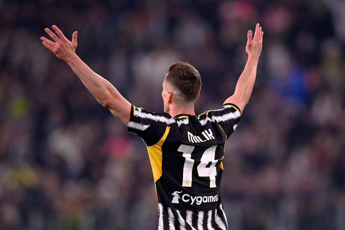 Milik protesta per un fallo di mano in Juve-Udinese