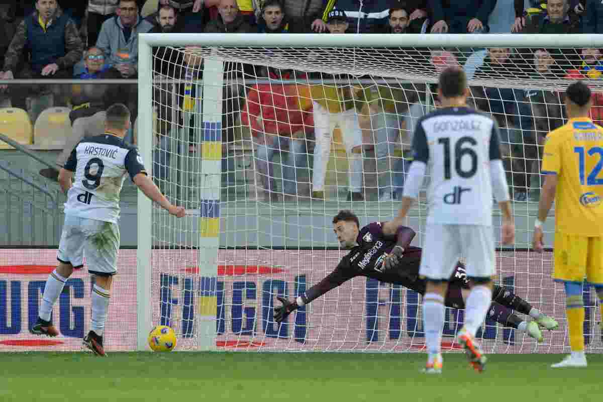 Frosinone-Lecce, gol Krstovic o autogol del portiere