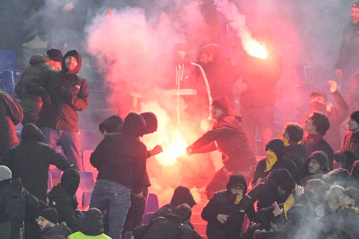 Scontri tra tifosi, sette arresti