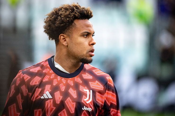 Weston McKennie si riscalda