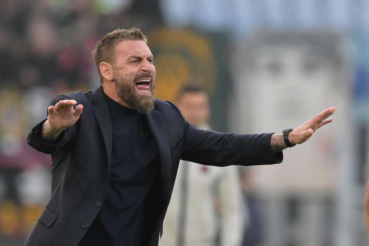 Udinese-Roma: infortunio per Smalling