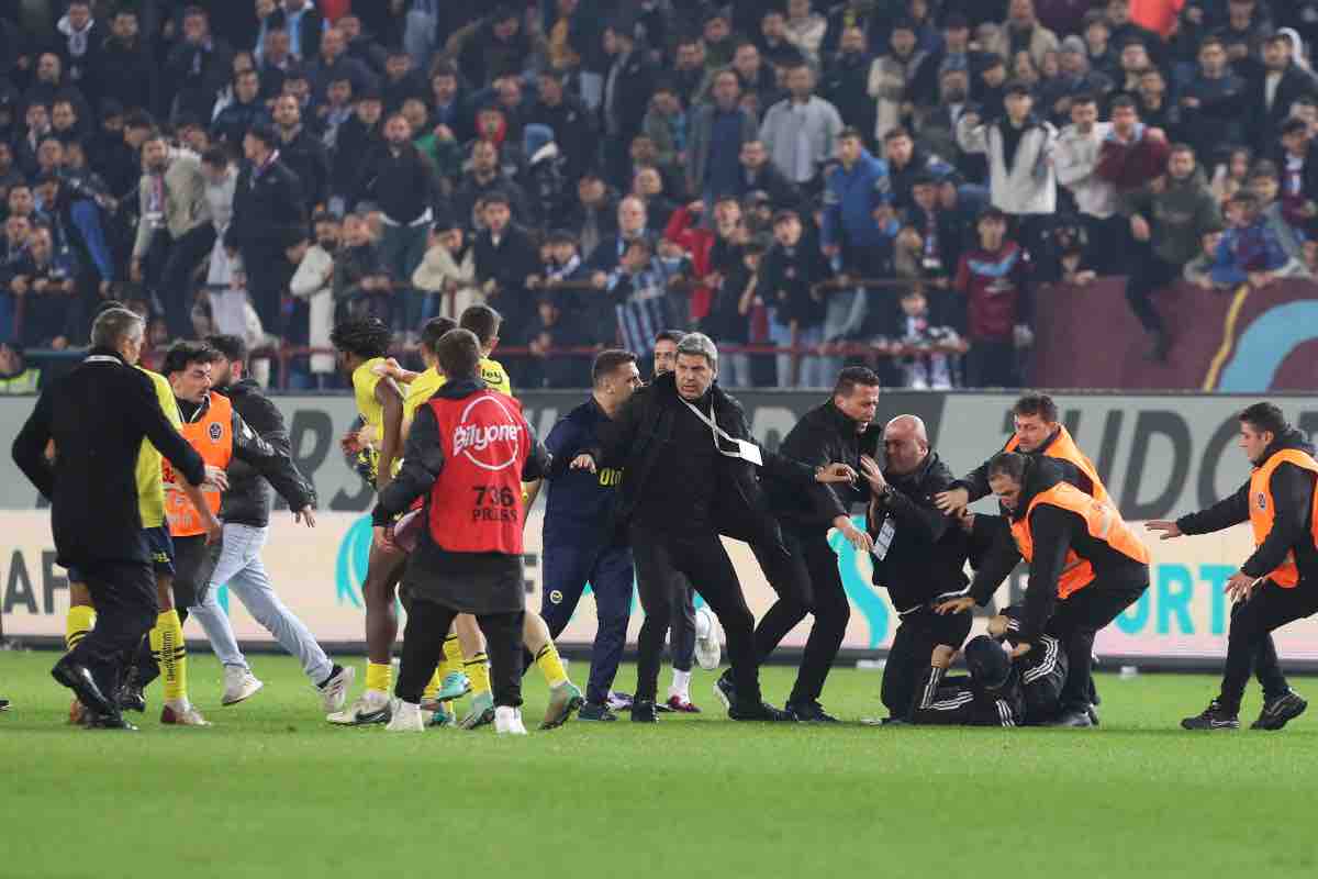 Stangata e dimissioni in massa: comunicato UFFICIALE