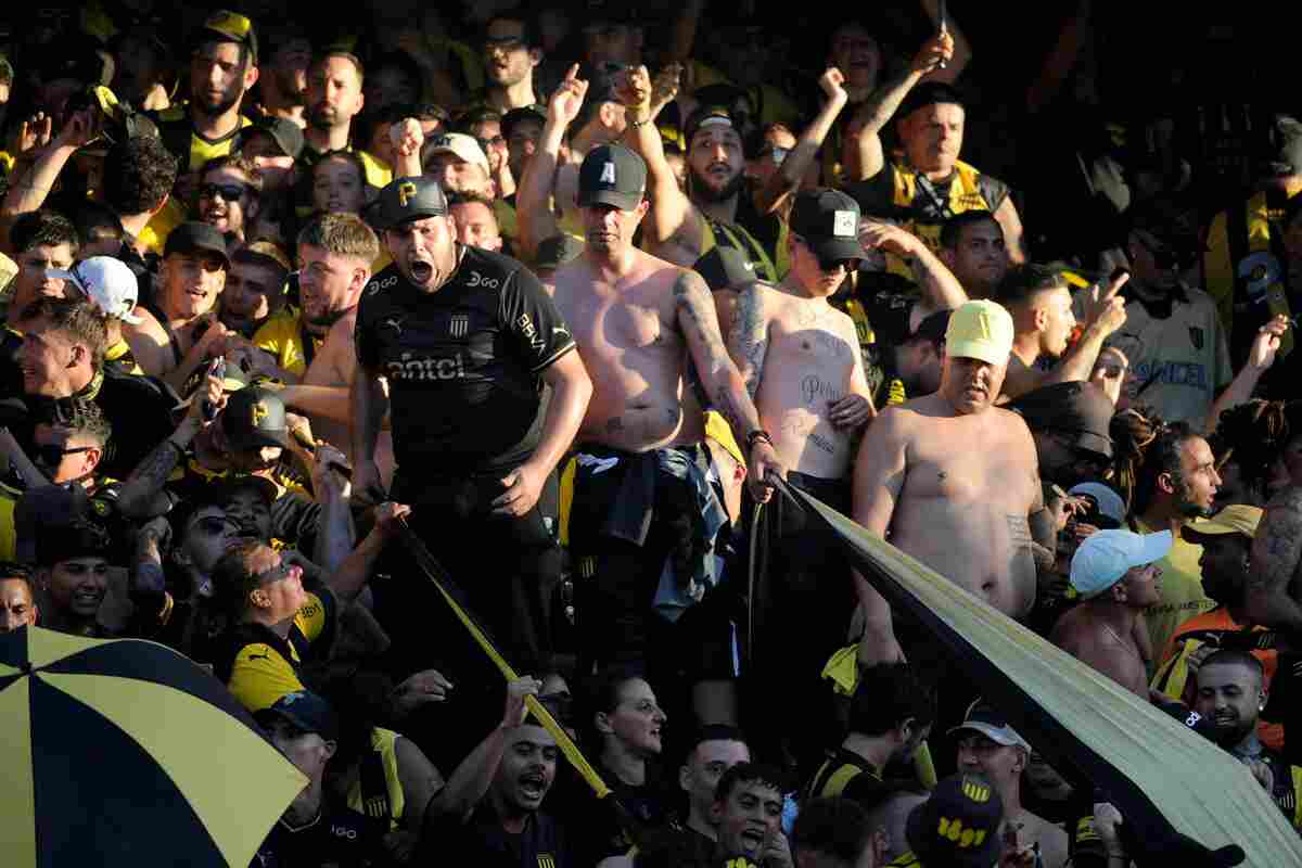 Rosario Central-Penarol, scontri tra tifosi