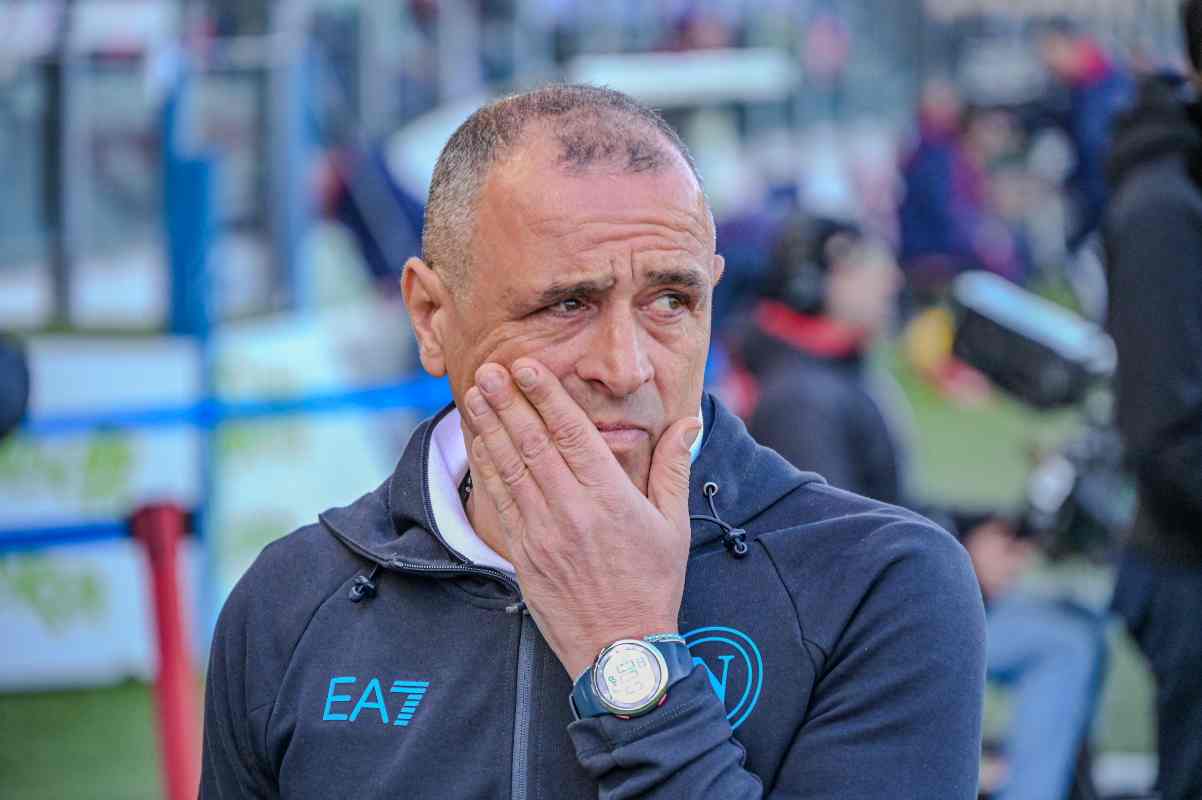 Dopo le gare del venerdì e del sabato, il lunch match domenicale della trentaduesima giornata del campionato di Serie A vede di fronte il Napoli e il Frosinone