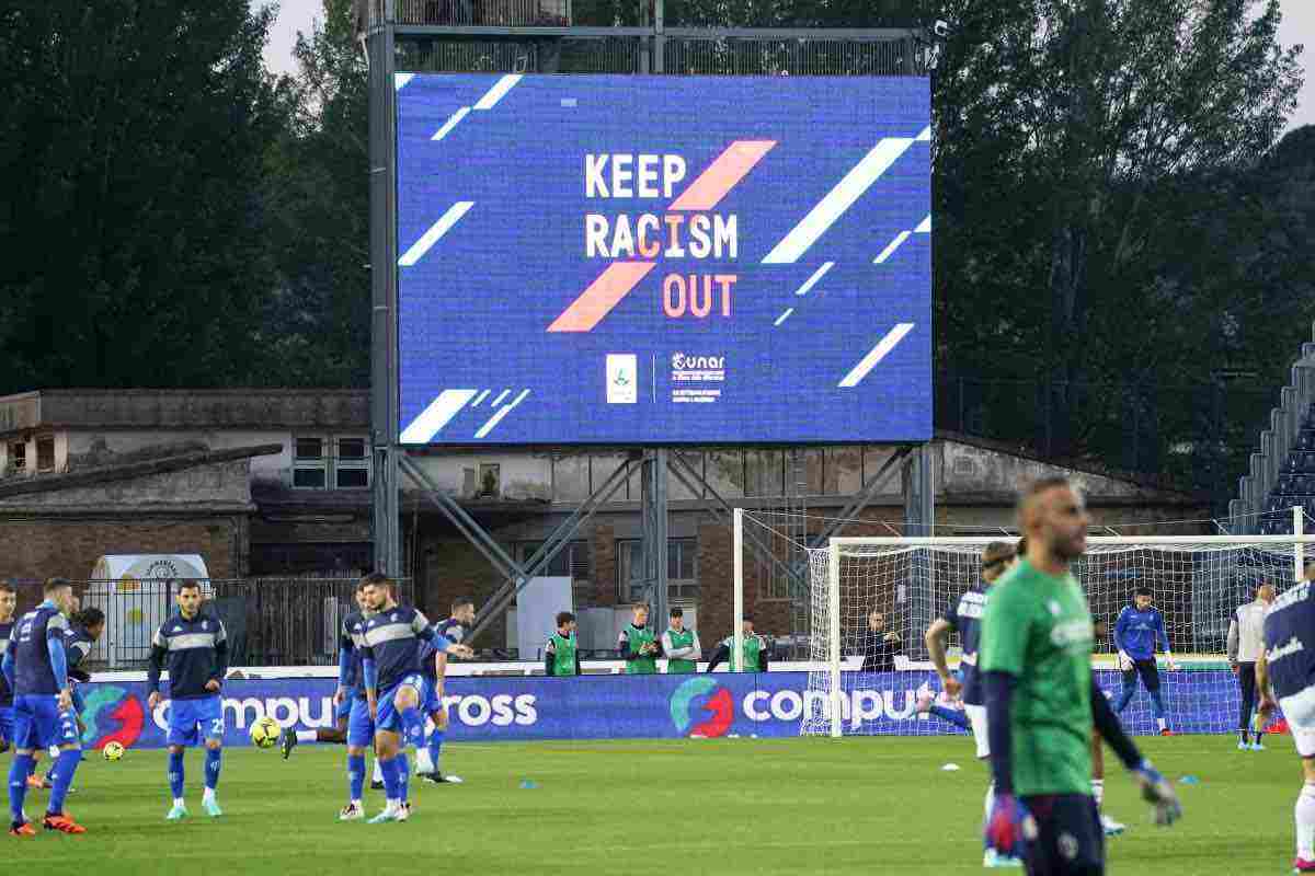 Episodio di razzismo: si ritirano dal campionato