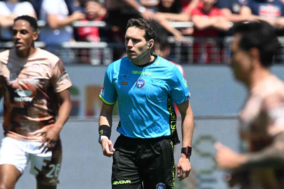 Cagliari-Lecce: caos ed espulsione