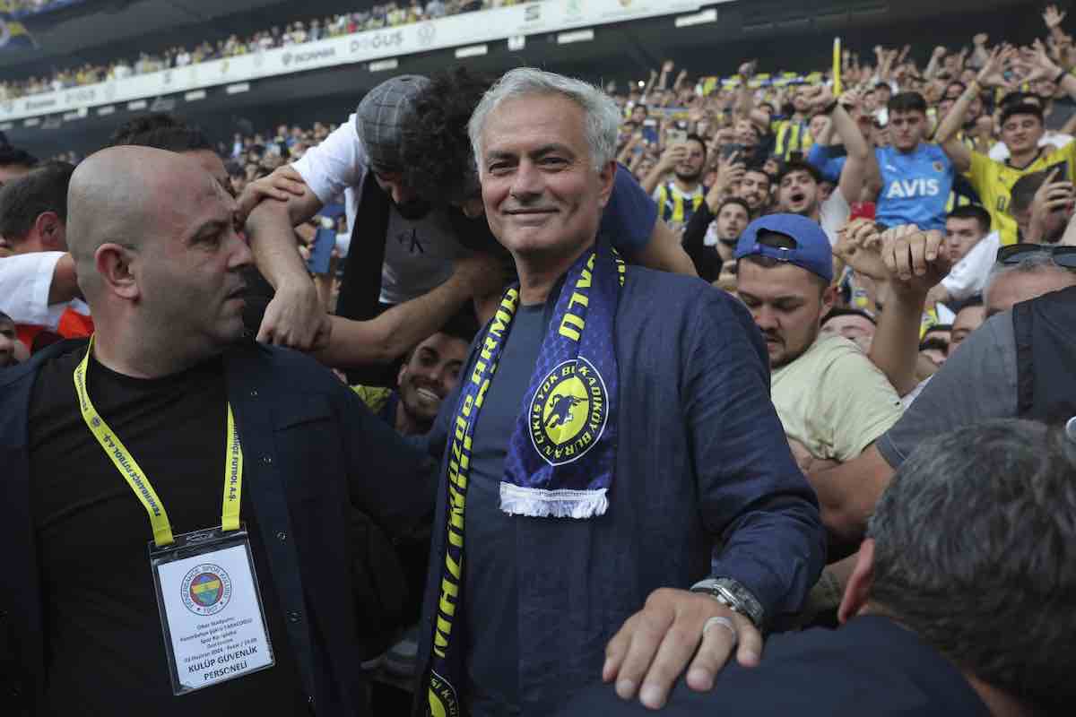 Juve, Morata al Fenerbahce: sì di Mourinho