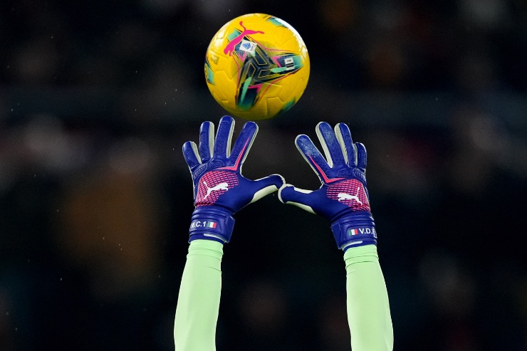 Guanti portiere e pallone