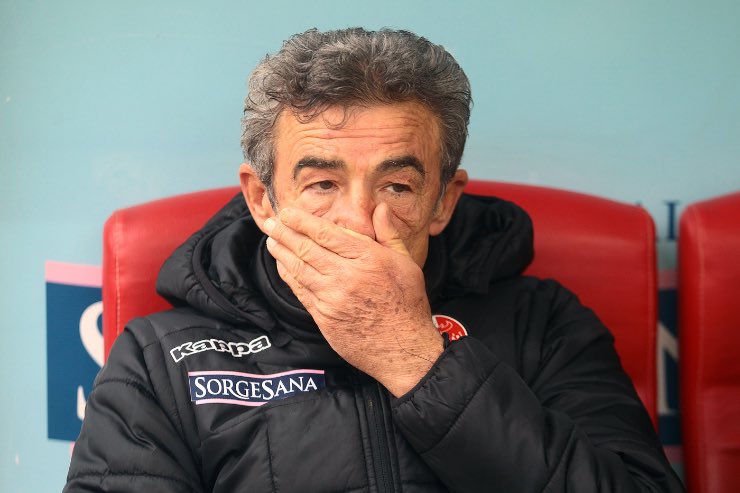 Auteri disperato sulla panchina del Bari