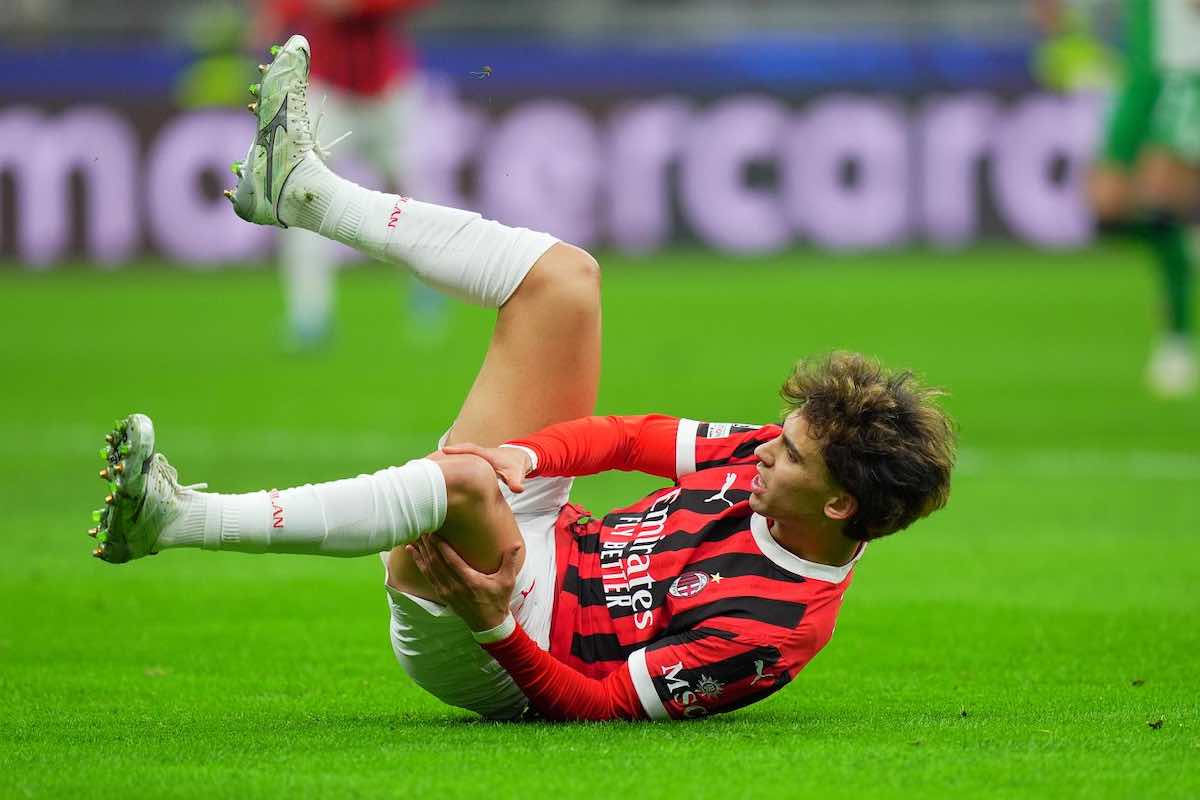 Joao Felix per terra