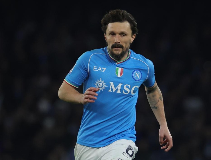 Mario Rui in azione con la maglia del Napoli