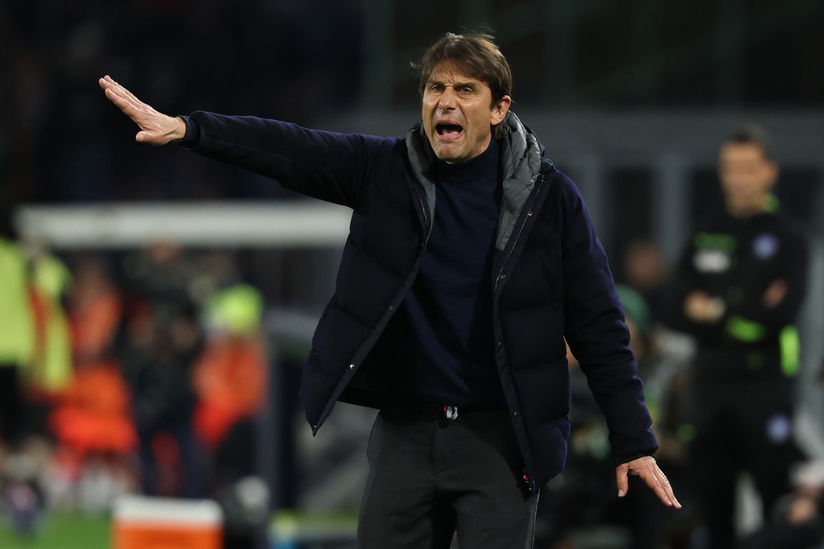 Bologna Napoli, doppio forfait per gli azzurri: le scelte di Conte Bologna Napoli, doppio forfait per gli azzurri: le scelte di Conte