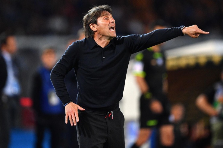 Antonio Conte durante una partita del Napoli