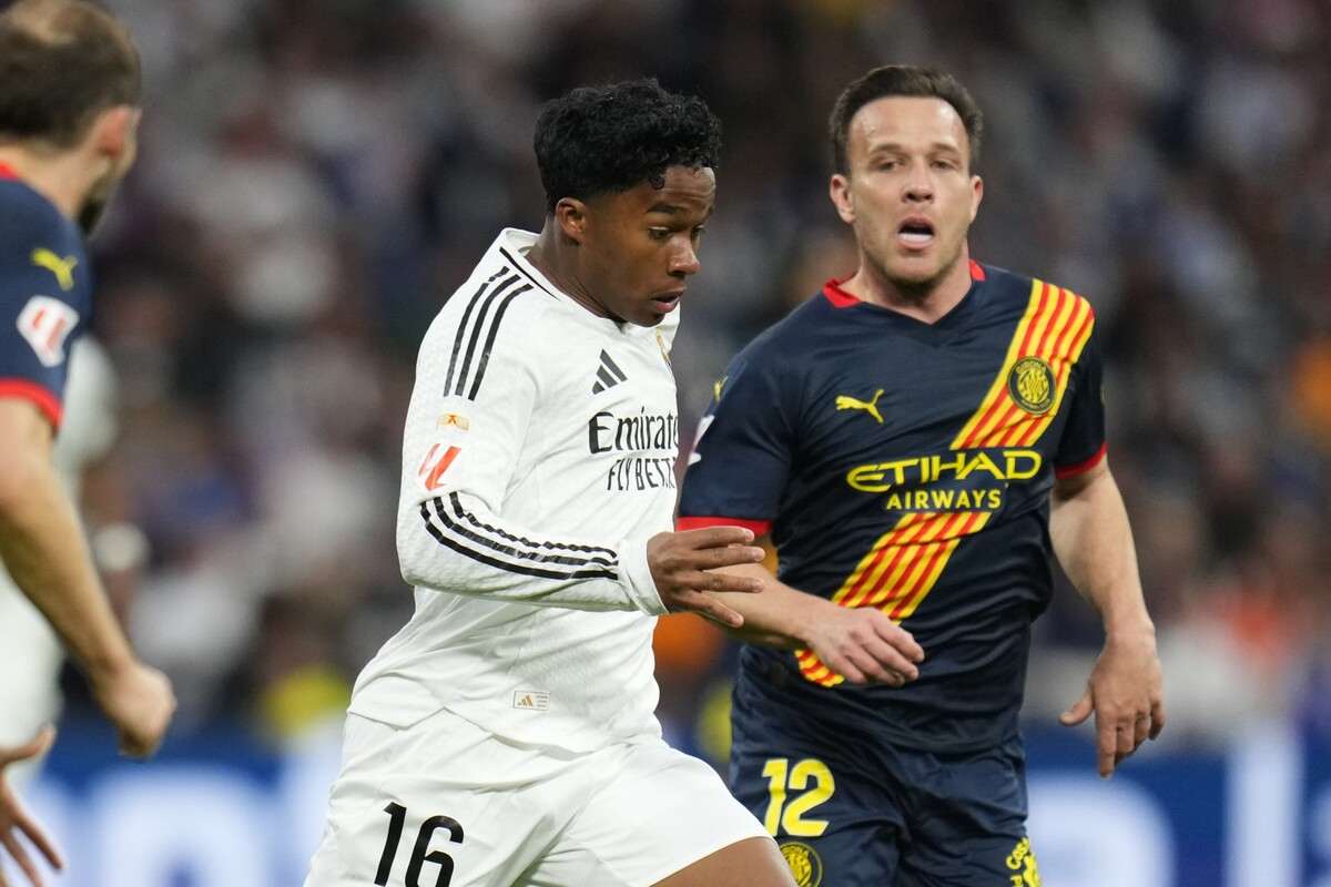 Arthur in azione contro il Real Madrid