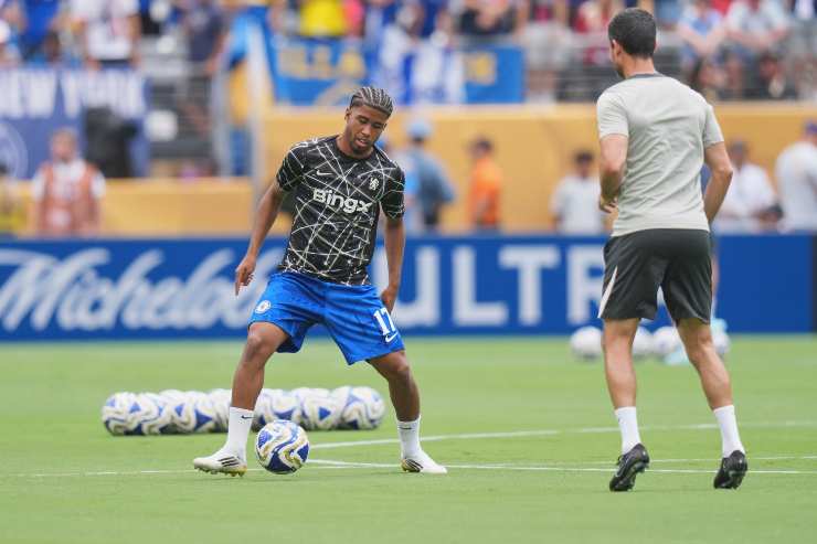 Andrey Santos in fase di riscaldamento