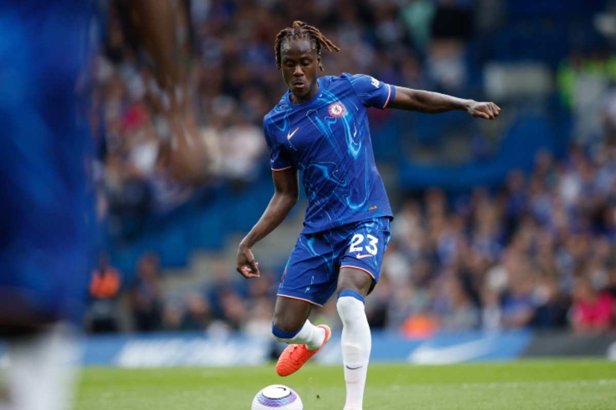 Chalobah durante una partita