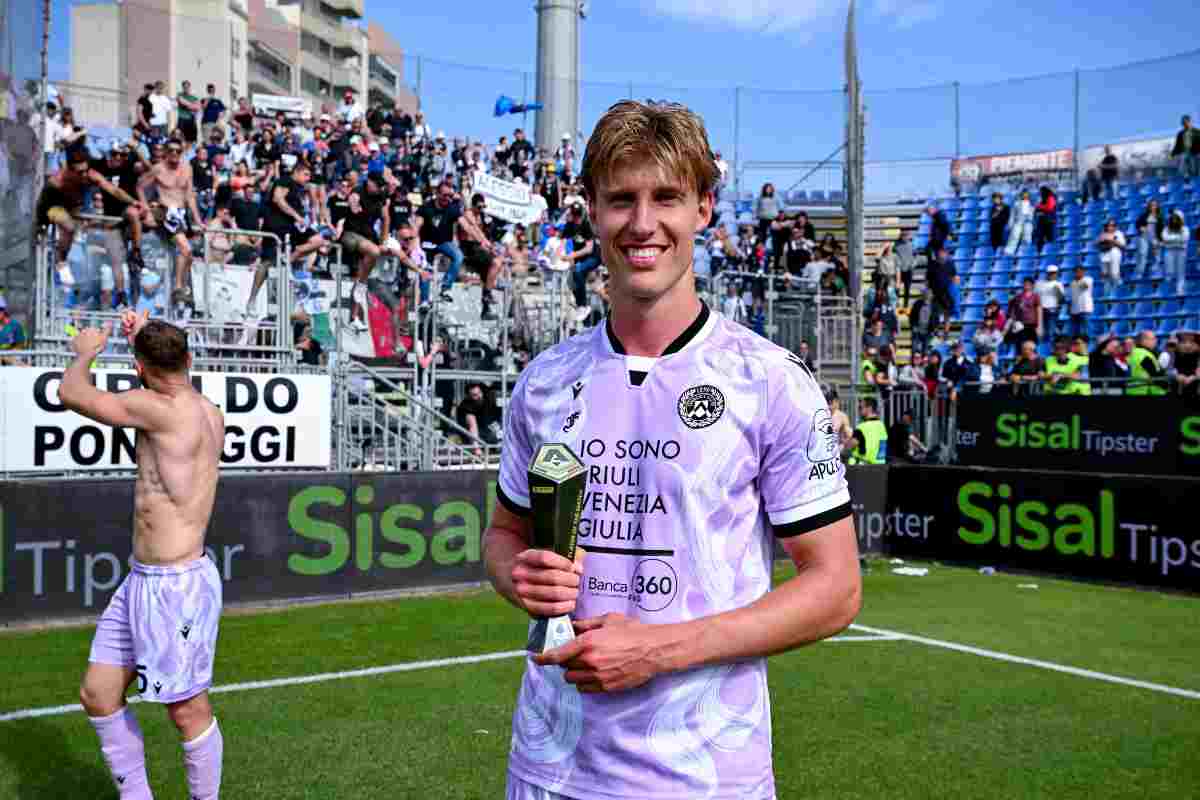 Kristensen con il premio di MVP