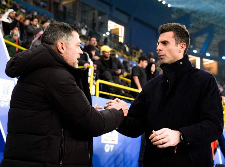 Conceicao e Motta si salutano