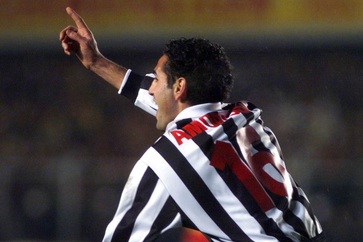 Nicola Amoruso in maglia Juve 