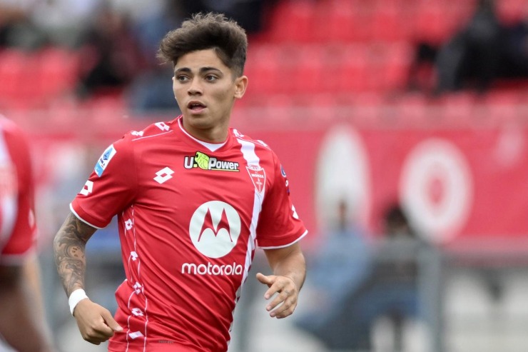 Samuele Vignato in campo con il Monza 