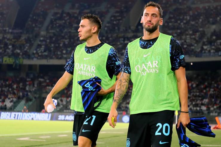 Calhanoglu prima di una partita dell'Inter