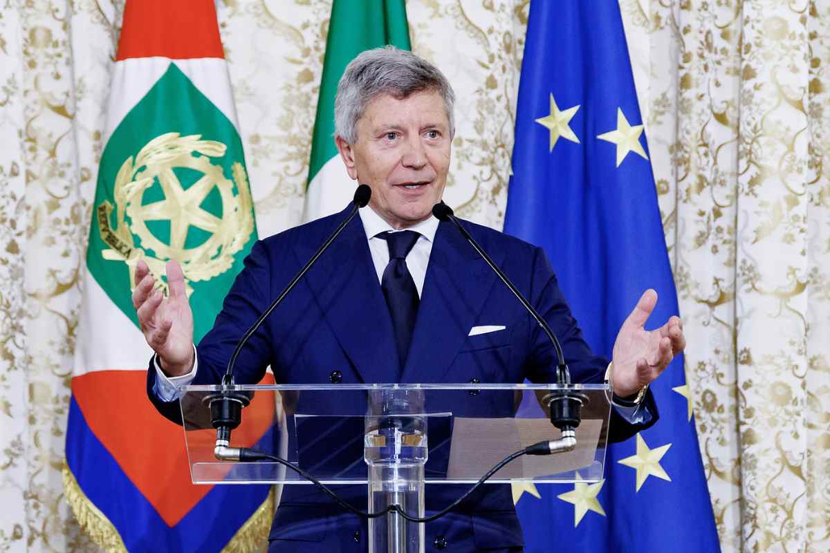 discorso di ezio simonelli