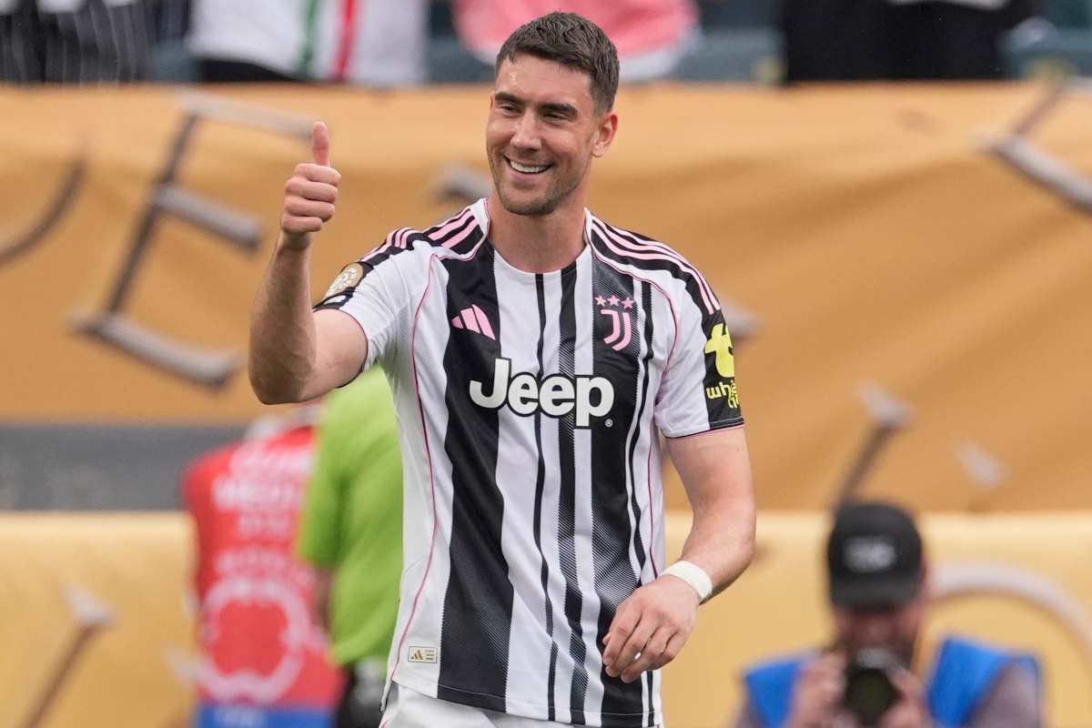 Vlahovic dopo un gol con la Juve