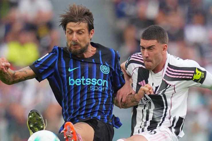 Acerbi marca Vlahovic
