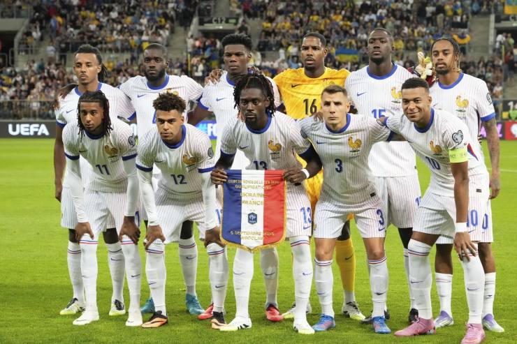 Foto di rito della Francia pre partita 