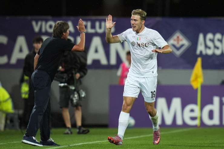 Hojlund saluta Conte