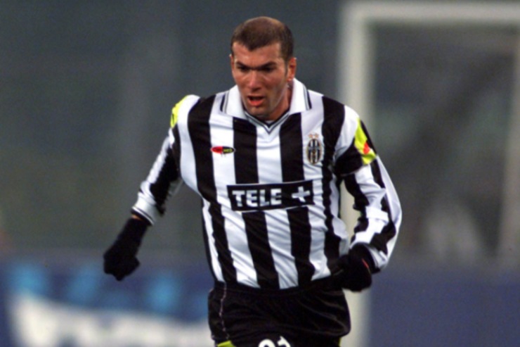 Zinedine Zidane in maglia Juve 