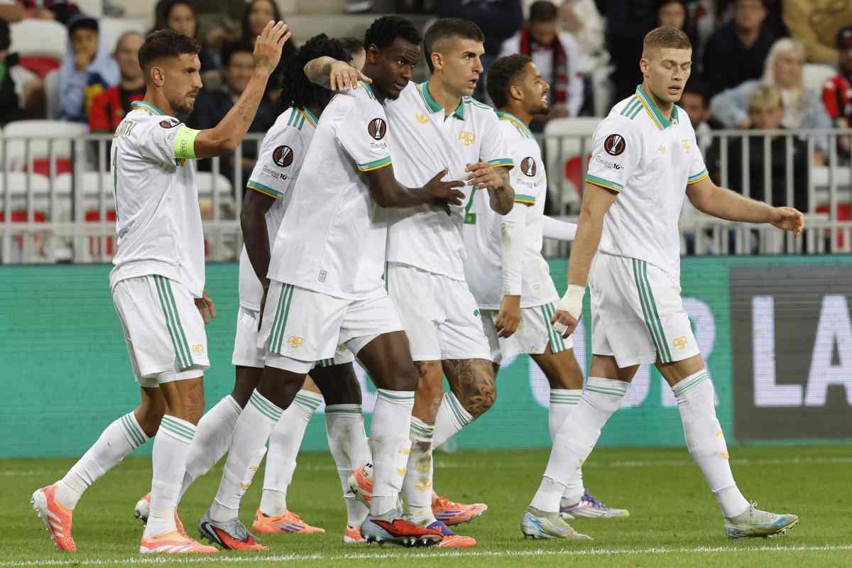 I giocatori della Roma esultano a Nizza